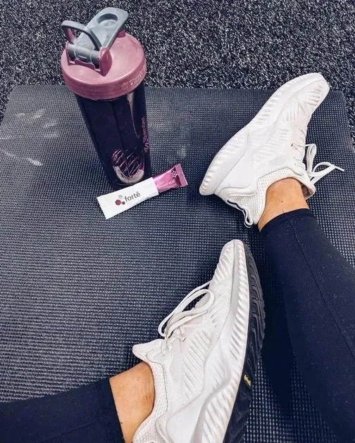 Спортивна пляшка-шейкер BlenderBottle Pro32 Tritan 940ml Plum (ORIGINAL) (500703) (PP_Pro32 Plum) - изображение 2