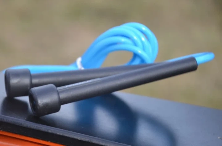 Скакалка PowerPlay 4201 Basic Jump Rope Синя (2,8m.) (PP_PP_4201_Blue) - изображение 8