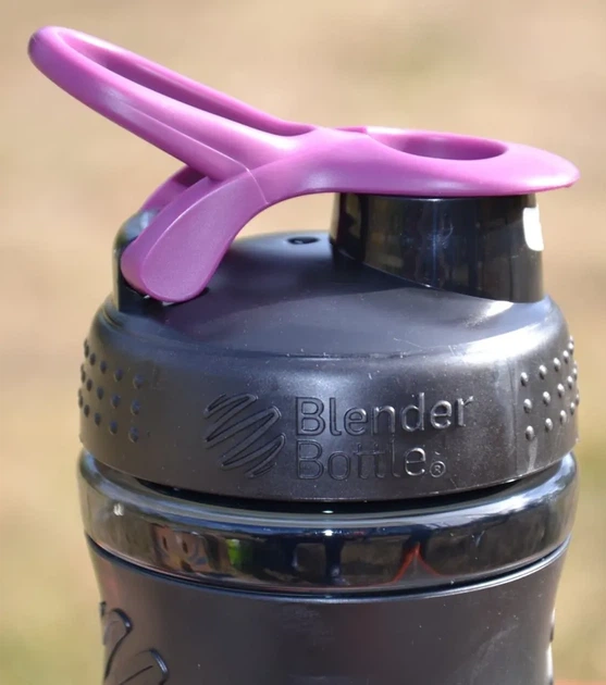 Шейкер спортивний (пляшка) BlenderBottle SportMixer Flip 28oz/820ml Black/Plum (PP_SM 28oz Black/Plum) - изображение 8