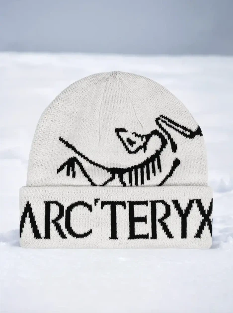 Шапка Arcteryx белого цвета. - изображение 2
