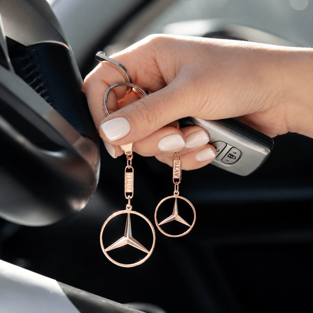 Брелок з червоного золота Mercedes (Мерседес) (з9003.1) - Фото 4 Брелок з червоного золота Mercedes (Мерседес) (з9003.1) - зображення 4