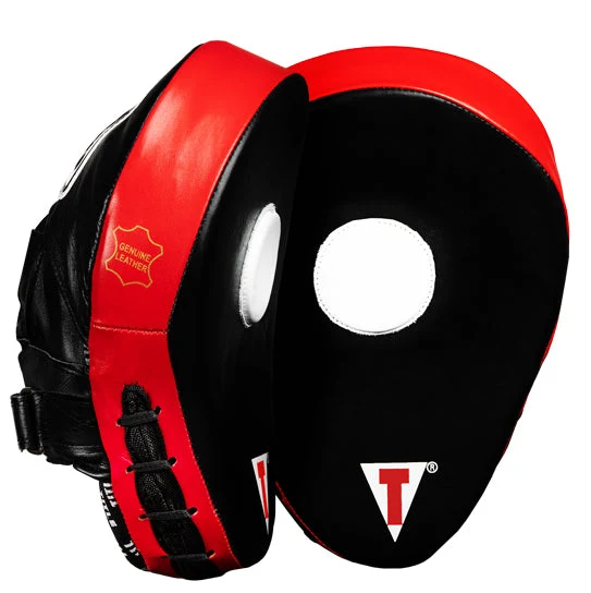 Лапи боксерські TITLE Boxing Incredi-Ball Leather Punch Mitts 2.0 - Black/Red - Фото 2 Лапи боксерські TITLE Boxing Incredi-Ball Leather Punch Mitts 2.0 - Black/Red - изображение 2