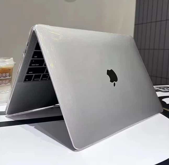 Чохол накладка ArmorStandart для MacBook Air 13.3 A2337/A1932/A2179 Прозорий - Фото 3 Чохол накладка ArmorStandart для MacBook Air 13.3 A2337/A1932/A2179 Прозорий - изображение 3