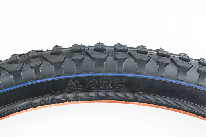 Шина 24"x1,95 (50-507) шипована до велосипеда D216 - зображення 3