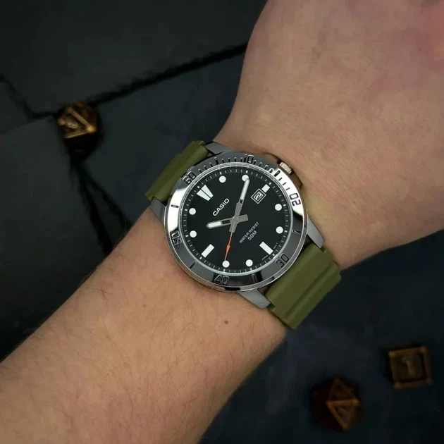 Мужские наручные часы Casio MTP-VD01-3E, кварцевые, черные - изображение 8