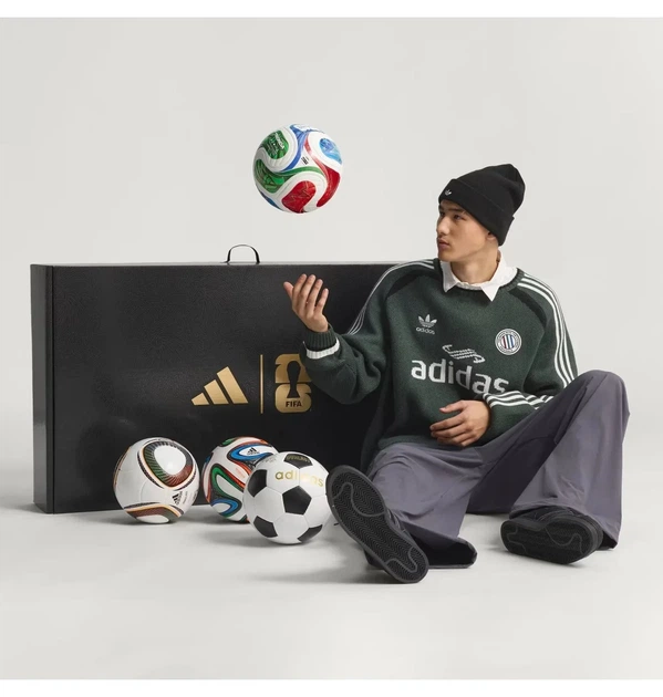 Набір міні-м'ячів adidas FIFA World Cup Historical Mini Ball Set Термополіуретан Білий - Фото 6 Набір міні-м'ячів adidas FIFA World Cup Historical Mini Ball Set Термополіуретан Білий - зображення 6