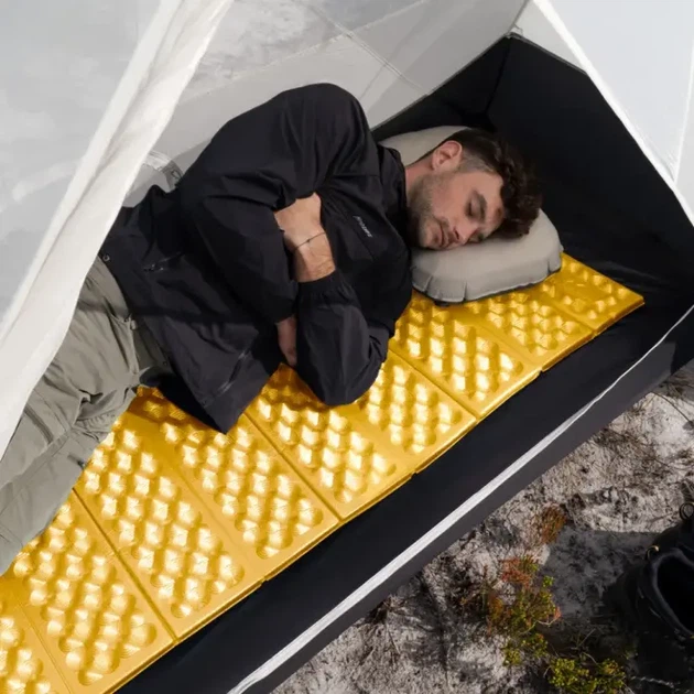 Килимок складний IXPE Naturehike CNK2550WS030, алюмінієва плівка, 18 мм, оливковий-зелений - зображення 9