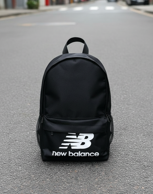 Рюкзак черный New Balance с большим белым логотипом, 17х43х29 см, 21 литр - изображение 4