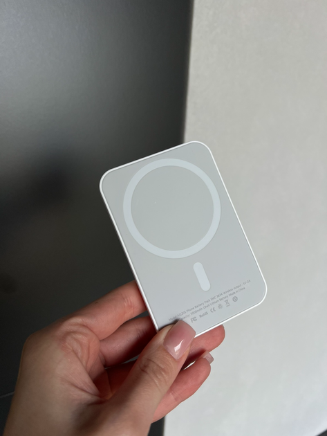 Набор 5 в 1 AEMAI RM22 со смарт-часами, беспроводными наушниками и Power Bank, зарядный комплект для телефона с магнитной зарядкой и кабелем - изображение 3