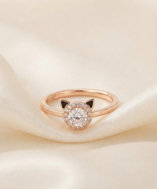 Каблучка "Котик" з чорною емаллю — медичне золото, позолота 18К Xuping 19р - Фото 1 Каблучка "Котик" з чорною емаллю — медичне золото, позолота 18К Xuping 19р - изображение 1
