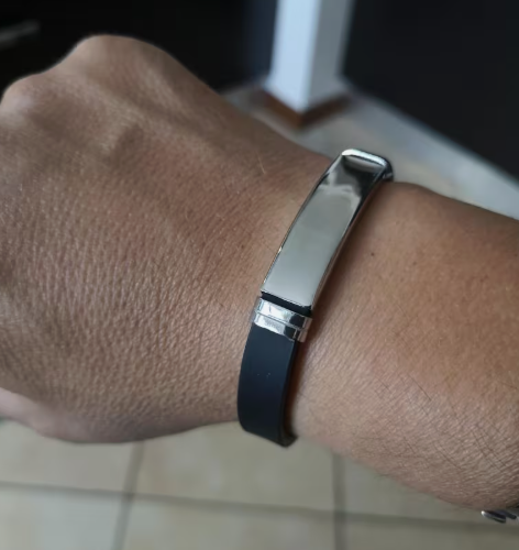 Силіконовий браслет з сріблястою фурніторою з нержавіючої сталі STEEL MARK - Фото 2 Силіконовий браслет з сріблястою фурніторою з нержавіючої сталі STEEL MARK - зображення 2