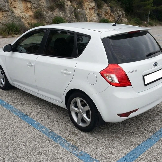 Спойлер кришки багажник Kia Ceed Кіа Сід 2006-2012 хечбек склопластик під фарбування - зображення 6