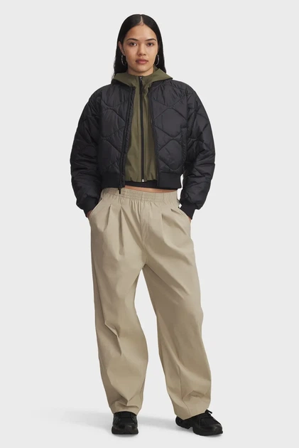 Жіночий чорний бомбер Heritage Bomber Under Armour M 6000638-001 - Фото 2 Жіночий чорний бомбер Heritage Bomber Under Armour M 6000638-001 - зображення 2
