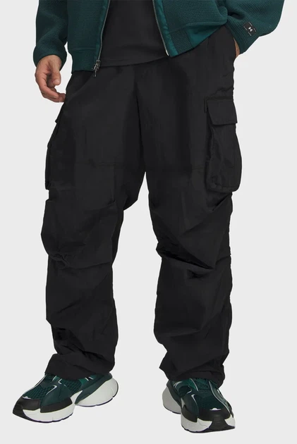 Чоловічі чорні спортивні штани SU Woven Pants Under Armour L 6010986-001 - Фото 1 Чоловічі чорні спортивні штани SU Woven Pants Under Armour L 6010986-001 - зображення 1