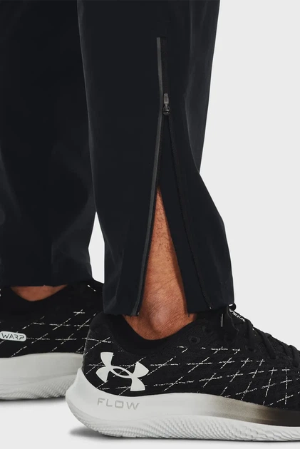 Чоловічі чорні спортивні штани UA OUTRUN THE STORM PANT Under Armour XL 1376799-001 - Фото 4 Чоловічі чорні спортивні штани UA OUTRUN THE STORM PANT Under Armour XL 1376799-001 - изображение 4