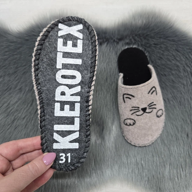 Тапочки детские для девочки Klerotex бежевые фетровые паркетные 33р (21 см) 7280 - Фото 5 Тапочки детские для девочки Klerotex бежевые фетровые паркетные 33р (21 см) 7280 - изображение 5