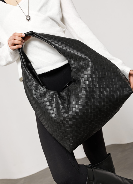 Большая повседневная женская плетеная сумка-шопер Sambag HOBO WEAVE L Черная - изображение 4