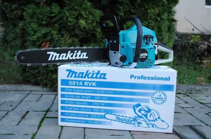 Цепная пила Makita бензиновая 50 см³ для спиливания деревьев бензопила профессиональная 4,8 л.с. садовая 45 см шина 0,325 цепь 11000 об мин ручной инструмент обрезки веток заготовки дров - изображение 4