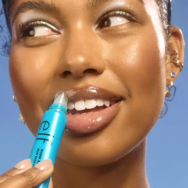 Бальзам для губ e.l.f. Сosmetics "Blue Razz Slushy" Glow Reviver Melting Lip Balm - изображение 5