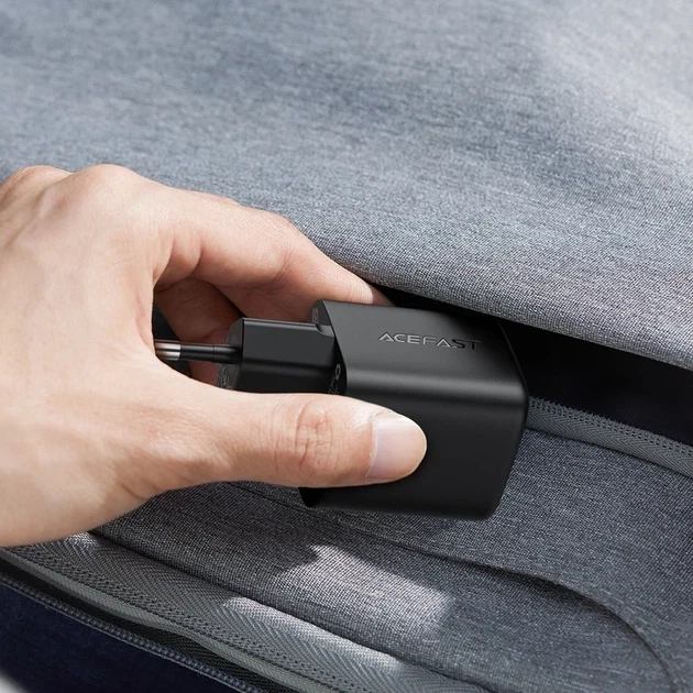 Мережевий зарядний пристрій ACEFAST A136 PD40W mini GaN USB-C fast charger Black - Фото 3 Мережевий зарядний пристрій ACEFAST A136 PD40W mini GaN USB-C fast charger Black - зображення 3