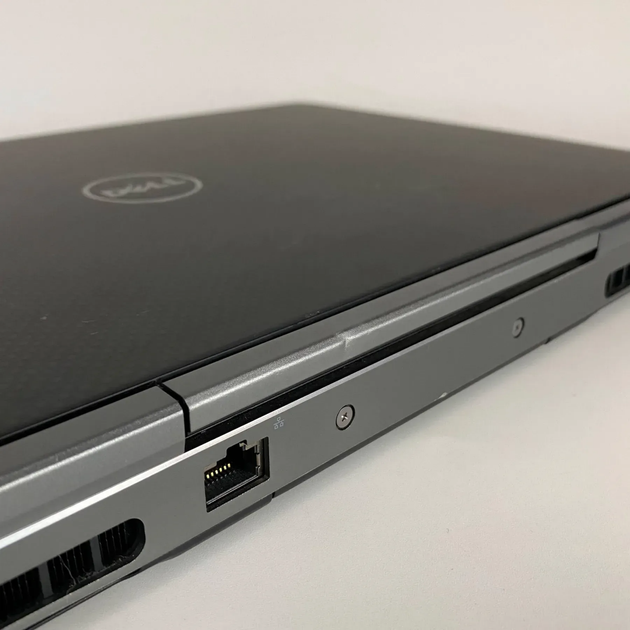 Мобильная рабочая станция Б-класс Dell Precision 7520 / 15.6" (1920x1080) IPS / Intel Core i7-7820HQ (4 (8) ядра по 2.9 - 3.9 GHz) / 16 GB DDR4 / 250 GB SSD / nVidia Quadro M1200, 4 GB GDDR5, 256-bit / HDMI б/у + Подарок Беспроводная мышь / USB - Фото 3 Мобильная рабочая станция Б-класс Dell Precision 7520 / 15.6" (1920x1080) IPS / Intel Core i7-7820HQ (4 (8) ядра по 2.9 - 3.9 GHz) / 16 GB DDR4 / 250 GB SSD / nVidia Quadro M1200, 4 GB GDDR5, 256-bit / HDMI б/у + Подарок Беспроводная мышь / USB - изображение 3