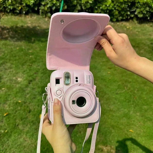 Набір камера Fujifilm Instax Mini 13 Candy Pink, Фотопапір 10шт, Чохол, Фотоальбом 64 фото Рожевий (Подарункове пакування) - изображение 8