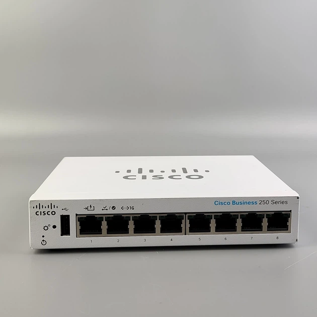 Смарт-коммутатор Cisco Business CBS250-8T-D / 8x Gigabit Ethernet / L2+ / Питание от сети или PoE-In / Металлический корпус / Белый (102259459) - Б/У - Фото 6 Смарт-коммутатор Cisco Business CBS250-8T-D / 8x Gigabit Ethernet / L2+ / Питание от сети или PoE-In / Металлический корпус / Белый (102259459) - Б/У - изображение 6
