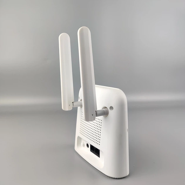 Мобильный маршрутизатор D-Link DWR-960 4G/3G LTE Cat 7 Wi-Fi AC1200 Белый (102235159) - Б/У - изображение 8
