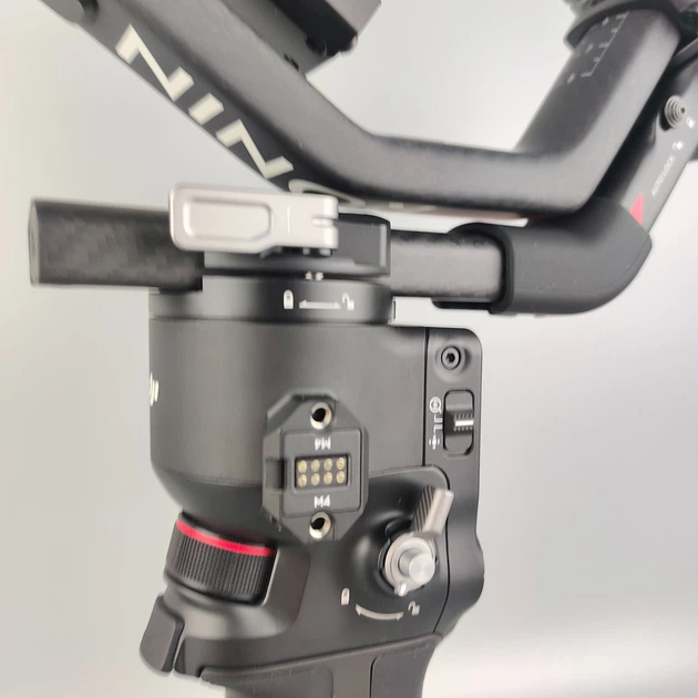 Стабилизатор DJI RS 4 Pro Combo Черный (102259886) - Уценка - изображение 9
