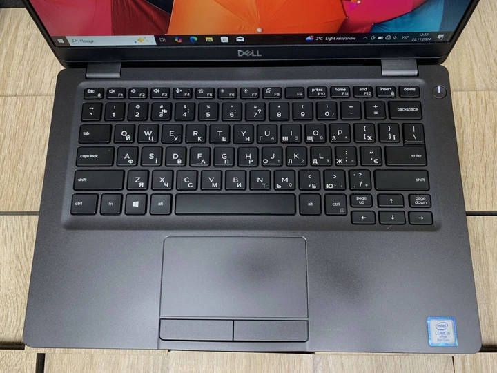 Ультрабук Б-класс Dell Latitude 5300 / 13.3" (1920x1080) IPS / Intel Core i5-8365U (4 (8) ядра по 1.6 - 4.1 GHz) / 8 GB DDR4 / 256 GB SSD M.2 / Intel UHD Graphics 620 / WebCam / USB 3.1 / HDMI / Windows 10 б/у - Фото 6 Ультрабук Б-класс Dell Latitude 5300 / 13.3" (1920x1080) IPS / Intel Core i5-8365U (4 (8) ядра по 1.6 - 4.1 GHz) / 8 GB DDR4 / 256 GB SSD M.2 / Intel UHD Graphics 620 / WebCam / USB 3.1 / HDMI / Windows 10 б/у - изображение 6