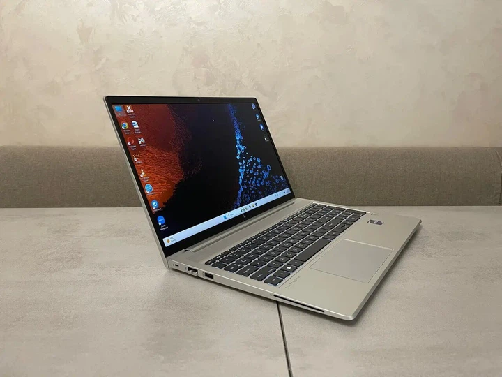 Ультрабук HP EliteBook 650 G10 / 15.6" (1920x1080) IPS / Intel Core i5-1345U (10 (12) ядер 3.5 - 4.7 GHz) / 16 GB DDR4 / 256 GB SSD M.2 / Intel Iris Xe Graphics / WebCam / Fingerprint б/у - Фото 7 Ультрабук HP EliteBook 650 G10 / 15.6" (1920x1080) IPS / Intel Core i5-1345U (10 (12) ядер 3.5 - 4.7 GHz) / 16 GB DDR4 / 256 GB SSD M.2 / Intel Iris Xe Graphics / WebCam / Fingerprint б/у - изображение 7