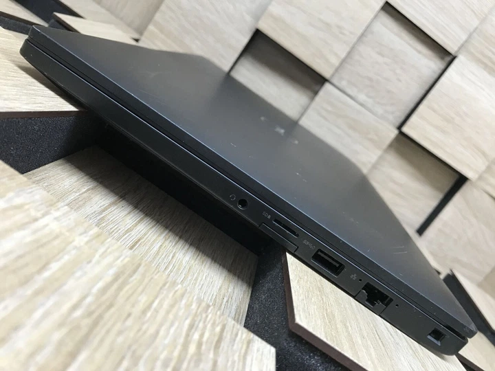 Ноутбук Б-класс Dell Latitude 7490 / 14" (1920x1080) IPS / Intel Core i5-8350U (4 (8) ядра по 1.7-3.6 GHz) / 8 GB DDR4 / 256 GB SSD M.2 / UHD Graphics 620 / WebCam / USB 3.1 / HDMI б/у - Фото 14 Ноутбук Б-класс Dell Latitude 7490 / 14" (1920x1080) IPS / Intel Core i5-8350U (4 (8) ядра по 1.7-3.6 GHz) / 8 GB DDR4 / 256 GB SSD M.2 / UHD Graphics 620 / WebCam / USB 3.1 / HDMI б/у - изображение 14