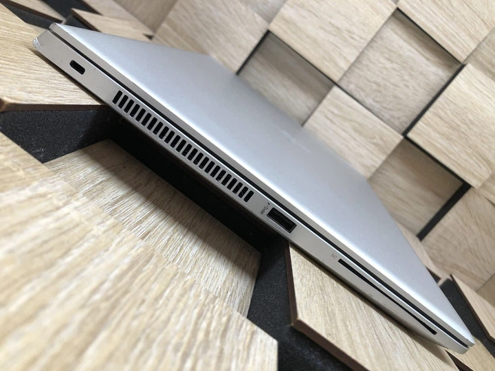 Ультрабук Б-класс HP EliteBook 840 G5 / 14" (1920x1080) IPS / Intel Core i7-8650U (4 (8) ядра по 1.9 - 4.2 GHz) / 8 GB DDR4 / 256 GB SSD M.2 / Intel UHD Graphics 620 / WebCam / USB 3.1 / HDMI б/у - Фото 10 Ультрабук Б-класс HP EliteBook 840 G5 / 14" (1920x1080) IPS / Intel Core i7-8650U (4 (8) ядра по 1.9 - 4.2 GHz) / 8 GB DDR4 / 256 GB SSD M.2 / Intel UHD Graphics 620 / WebCam / USB 3.1 / HDMI б/у - изображение 10