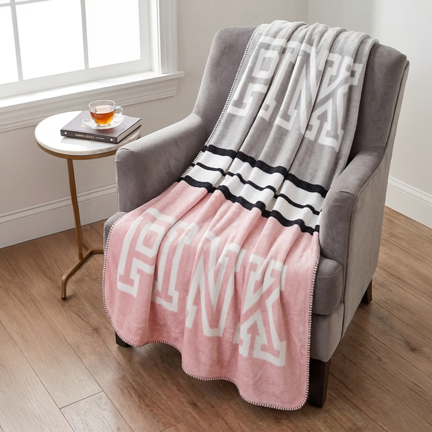 Плед PINK Victoria`s Secret Cozy Plush Blanket Pink & Gray - Фото 2 Плед PINK Victoria`s Secret Cozy Plush Blanket Pink & Gray - изображение 2