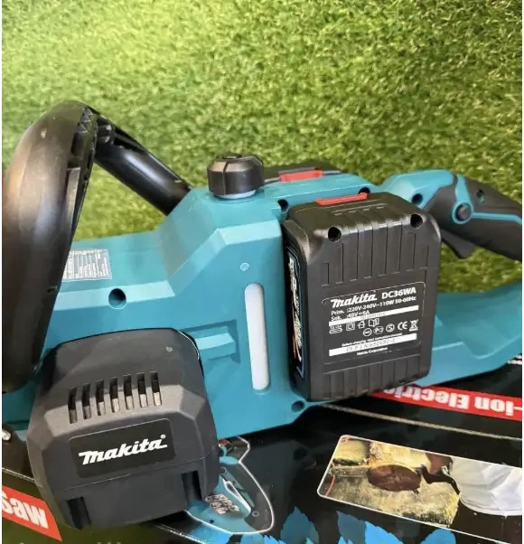 Пила акумуляторна Makita DUC CS-4002 48 В ланцюгова безщіткова 6 А·год електропила з шиною 40 см садова 3/8 для обрізки дерев гілок колод дачі будівництва з 2 батареями - зображення 7