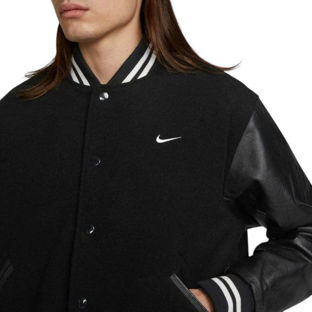 Бомбер чоловічий Nike Authentics Varsity M Чорний FD7845-010 - зображення 2