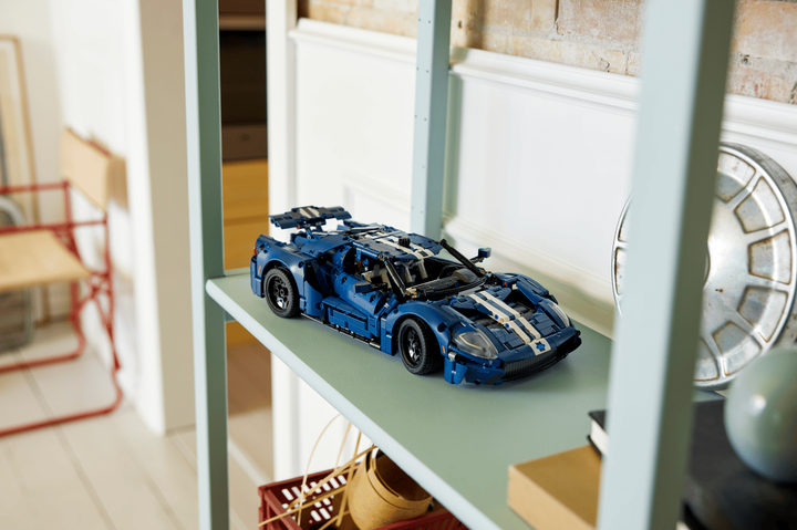 Конструктор Спорткар Technic Ford GT 2022, 1466 деталей - изображение 2