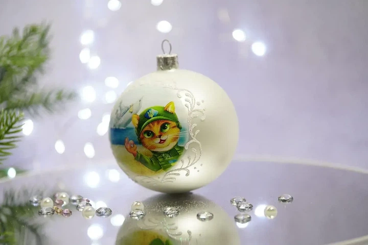 Ялинкова куля Santa скляна біла патріотична 8,5 см ЗСУ - зображення 2