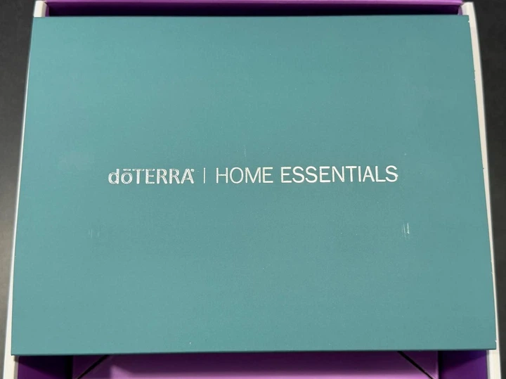 Набір ефірних олій Home Essentials doTERRA з дифузором Petal 2.0 набір для дому та ароматерапії - зображення 6