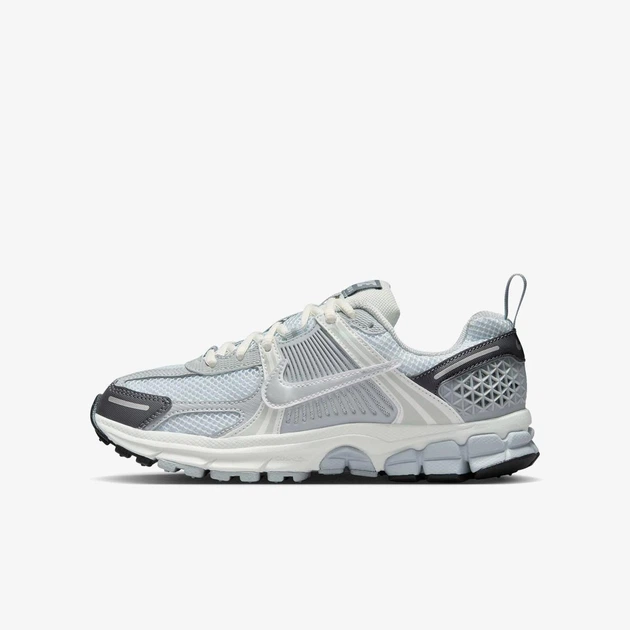 Кросівки жіночі Nike Vomero 5 37.5 HF6998-008 - Фото 1 Кросівки жіночі Nike Vomero 5 37.5 HF6998-008 - зображення 1