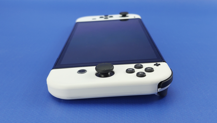 Набор Консоль Nintendo Switch OLED Model HEG-001 64GB White Б/У + Карта памяти Canvas Select Plus UHS-I U3 V30 A1 SD Adapter 128GB - изображение 6