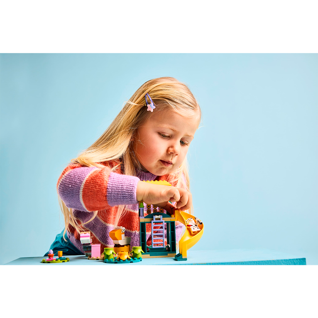 Конструктор LEGO Bluey Веселощі з Блуї та Хлоєю на ігровому майданчику 104 деталі (11201) - зображення 6