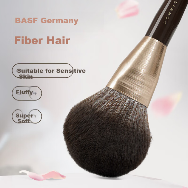 Кисть для рассыпчатой пудры Rownyeon Gesang Flower Loose Powder Brush, большая, с мягким пушистым ворсом в форме языка, предназначенная для фиксации макияжа. - изображение 8