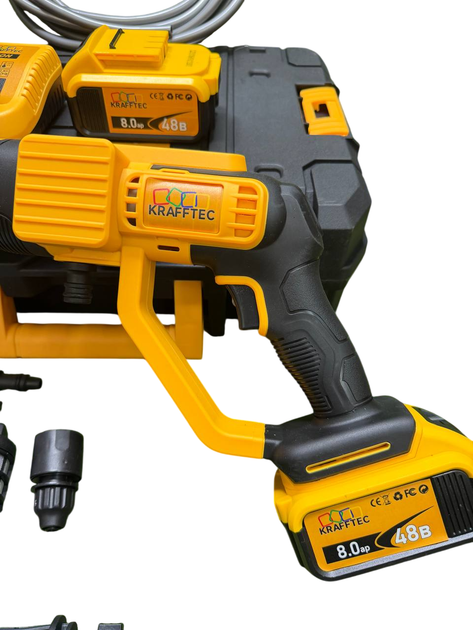 Аккумуляторная мойка высокого давления Krafftec Germany PRO 48 В 8 А·ч 45 бар ручная автомойка 6 л мин бесщеточная минимойка с 2 АКБ цифровым дисплеем самовсасыванием шлангом 5 м пеногенератором насадками кейсом желтая для авто дома сада - изображение 6