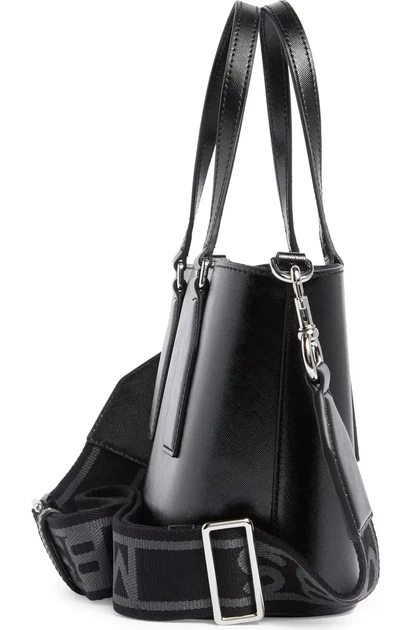 Сумка кросс-боди женская Marc Jacobs Trademarc 2.0 Small Tote Bag 'Black' (4F5HTT001H02-001) - Фото 4 Сумка кросс-боди женская Marc Jacobs Trademarc 2.0 Small Tote Bag 'Black' (4F5HTT001H02-001) - изображение 4
