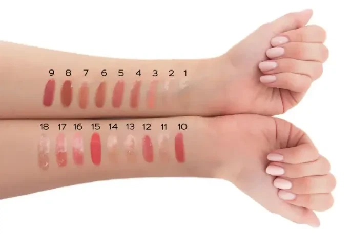Блиск для губ Glow Lip Filler № 01 прозорий від Bless Beauty - Фото 2 Блиск для губ Glow Lip Filler № 01 прозорий від Bless Beauty - изображение 2