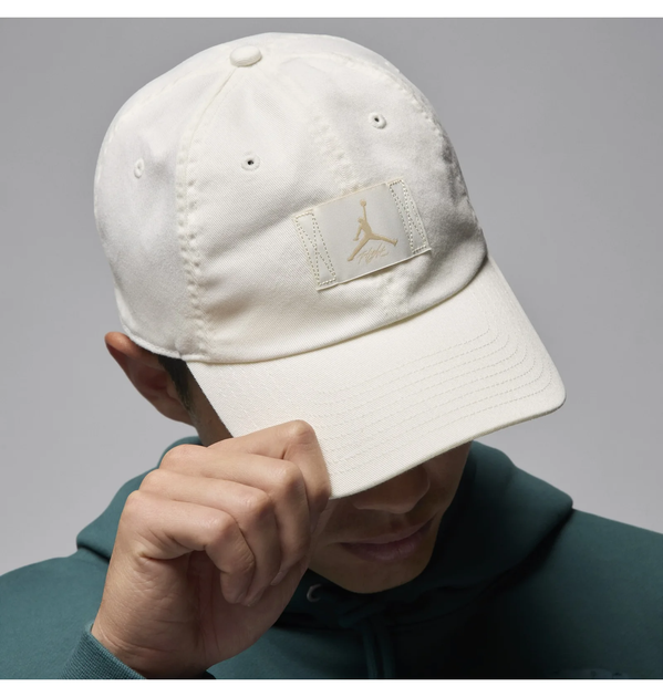Кепка Jordan Club Cap Adjustable Hat FD5181-133 (L/XL) - Фото 1 Кепка Jordan Club Cap Adjustable Hat FD5181-133 (L/XL) - изображение 1