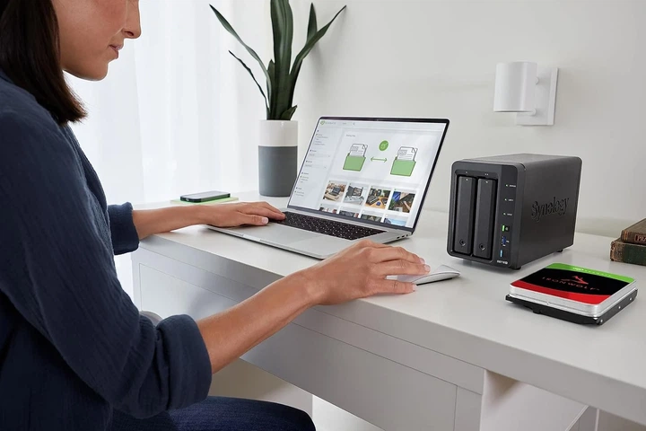 Жесткий диск Seagate 16TB 3.5" SATA для NAS серверов - изображение 8
