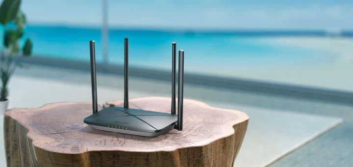 Маршрутизатор MERCUSYS MB115-4G N300 LTE 4G, 3xFE LAN, 1xFE WAN, 2,4 ГГц, 32x219x140 см - изображение 2