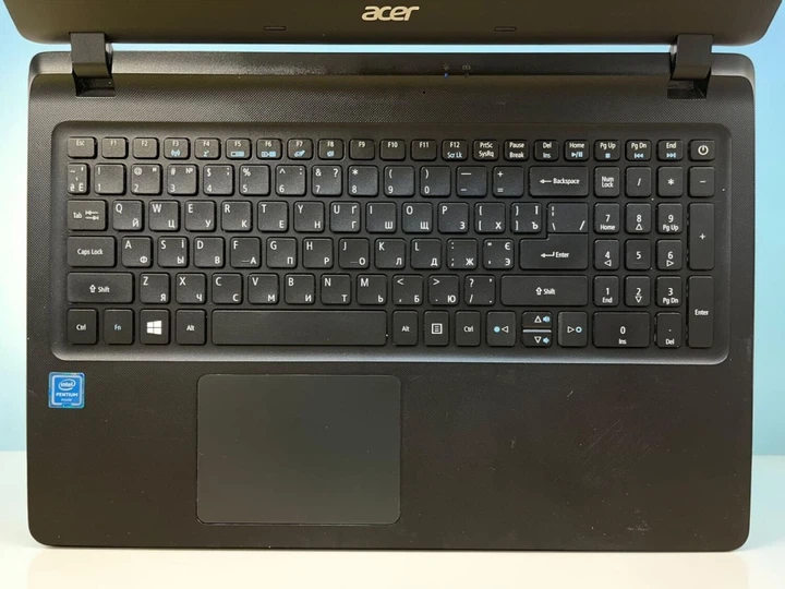 Ноутбук Acer ES1-533 / 15.6" (1366x768) TN / Intel Pentium N4200 (4 (4) ядер по 1.1 - 2.5 GHz) / 4 GB DDR3 / 500 GB HDD / Intel HD Graphics / WebCam б/у - изображение 3